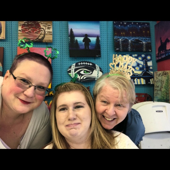 Meet your Posher, Meghan - Picture 1 of 1